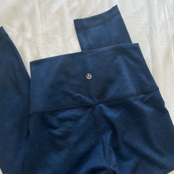 Lululemon leggings - Picture 2 of 6
